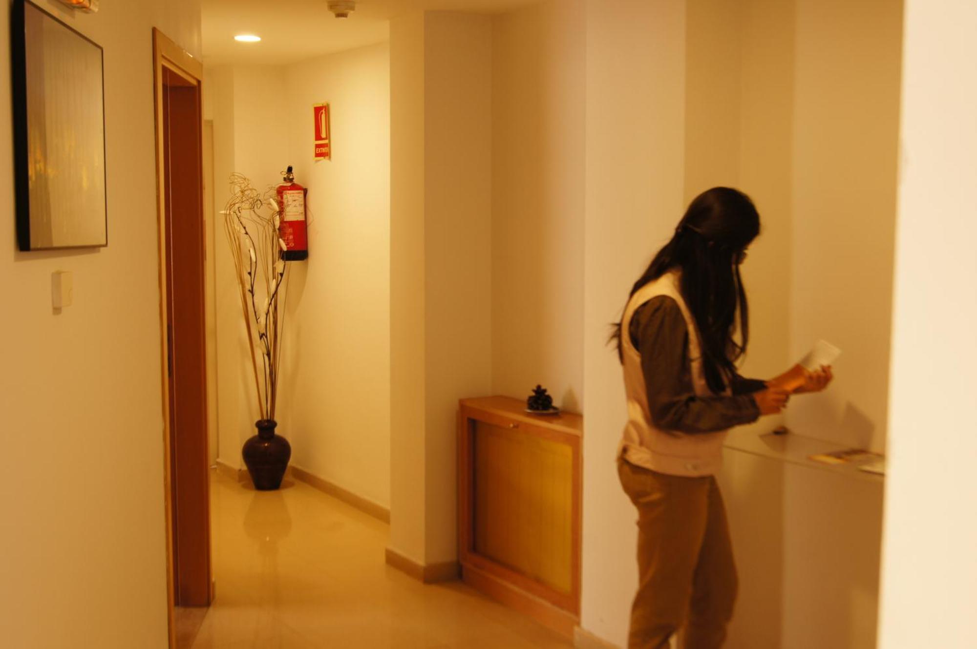 Hotel Cosmos Тарагона Екстериор снимка