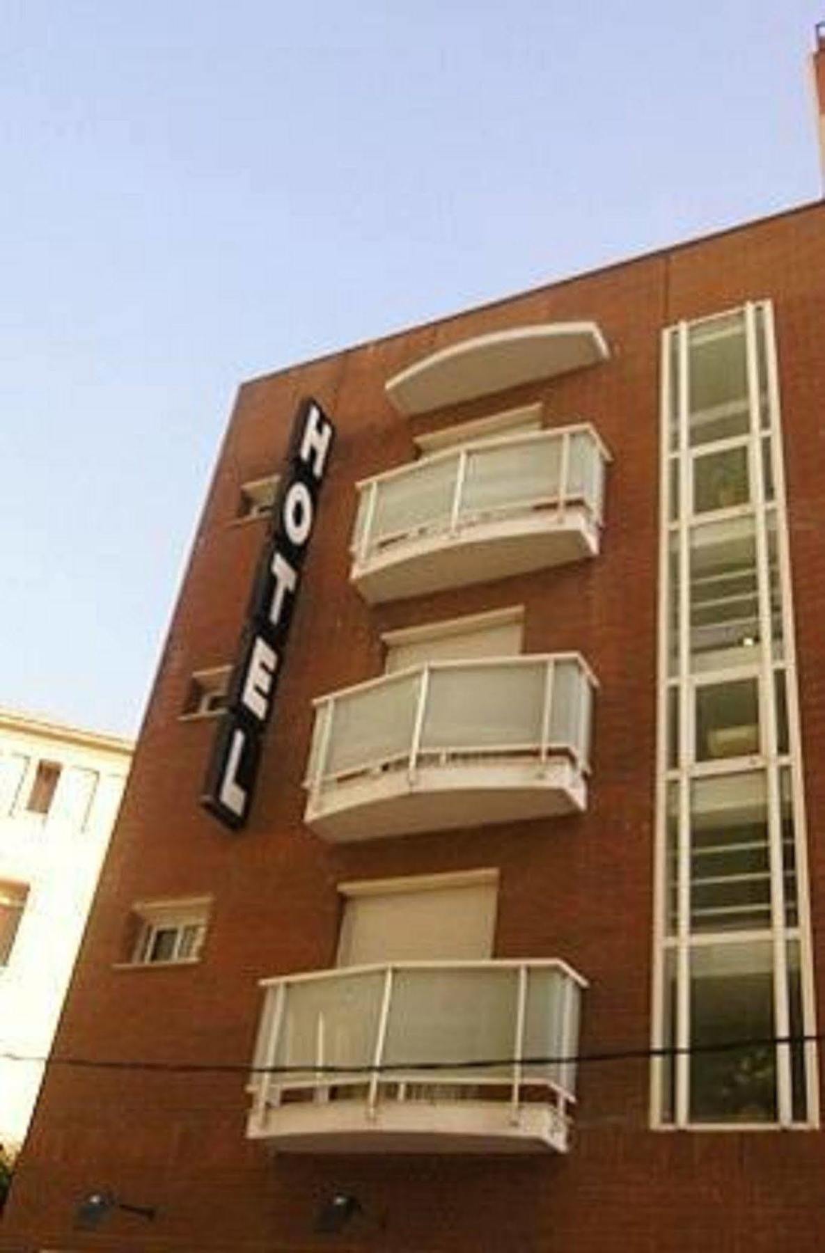 Hotel Cosmos Тарагона Екстериор снимка