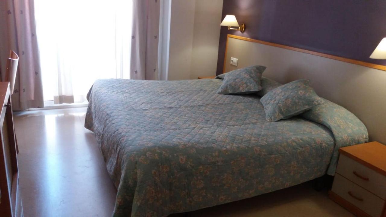 Hotel Cosmos Тарагона Екстериор снимка